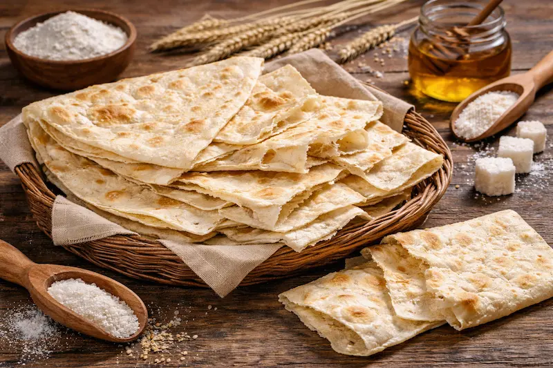 نان سفید و لواش
